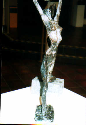Skulptur_Trebur.jpg (14104 bytes)